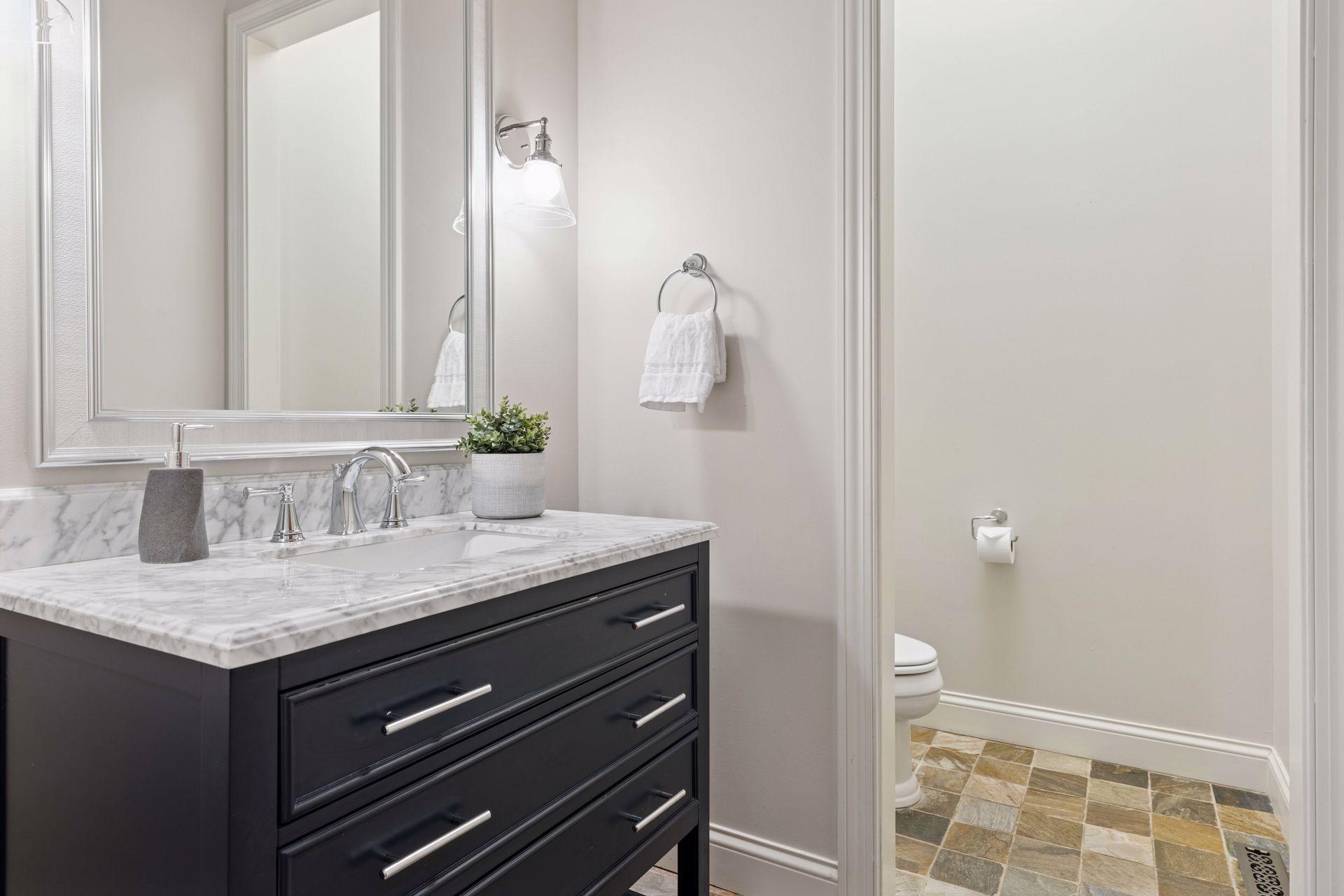 5912 Vernon Avenue South - Spacecrafting - 0099.jpg