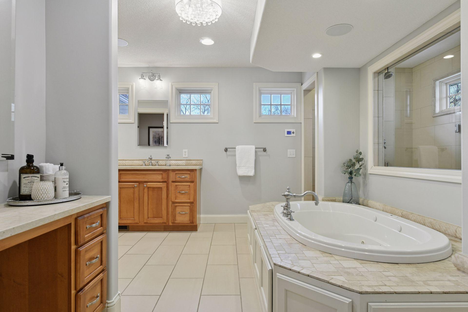 5912 Vernon Avenue South - Spacecrafting - 0043.jpg