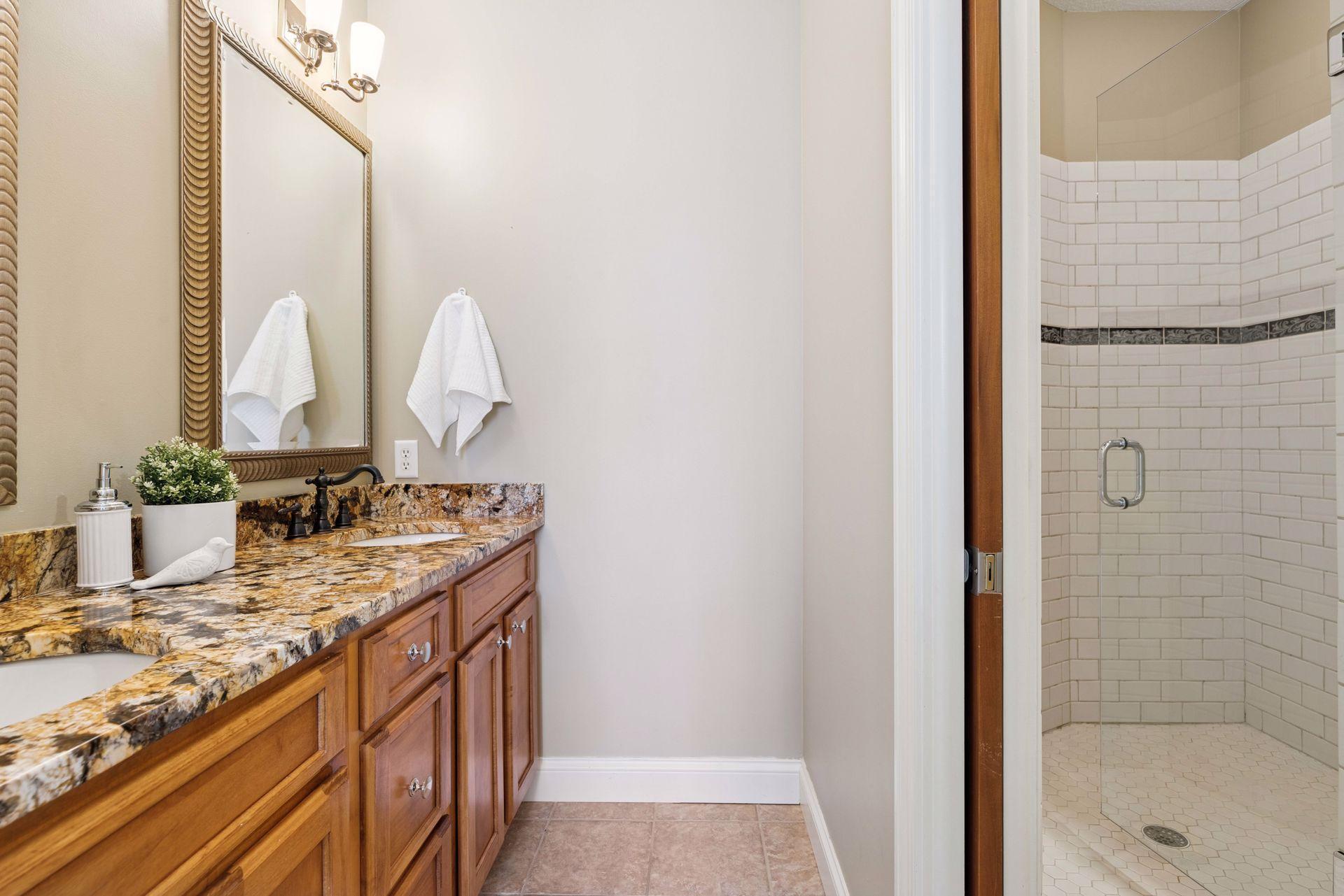 5912 Vernon Avenue South - Spacecrafting - 0120.jpg