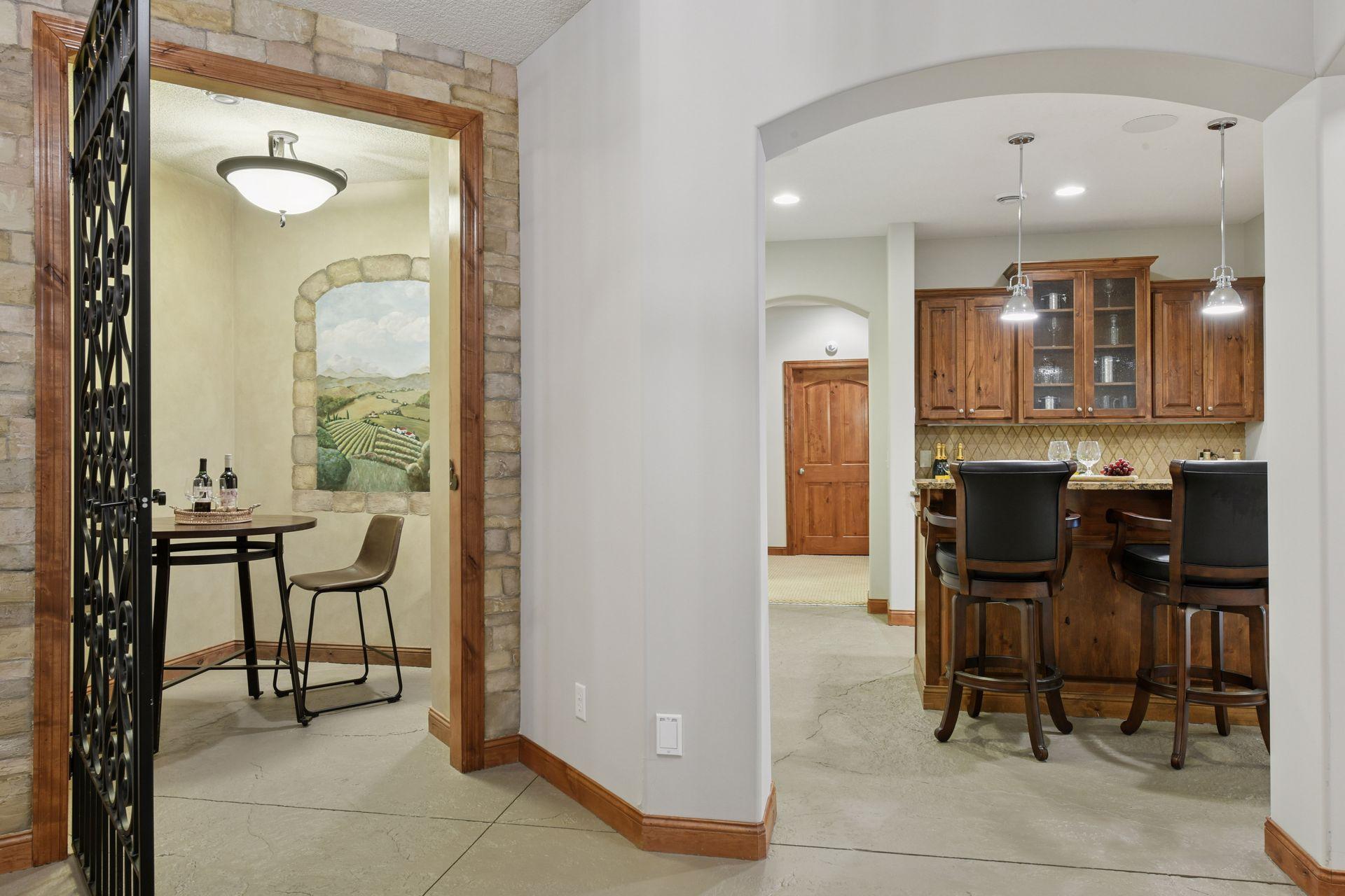 5912 Vernon Avenue South - Spacecrafting - 0056.jpg