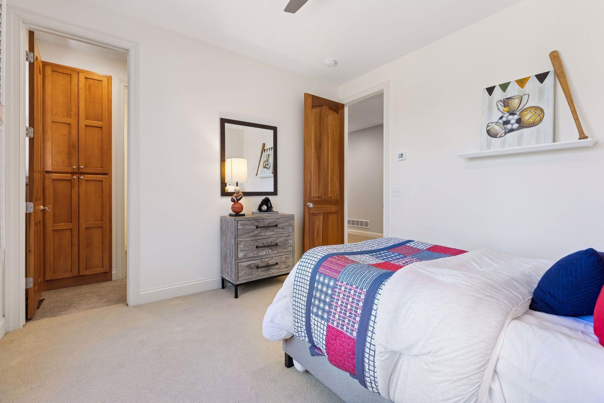 5912 Vernon Avenue South - Spacecrafting - 0124.jpg