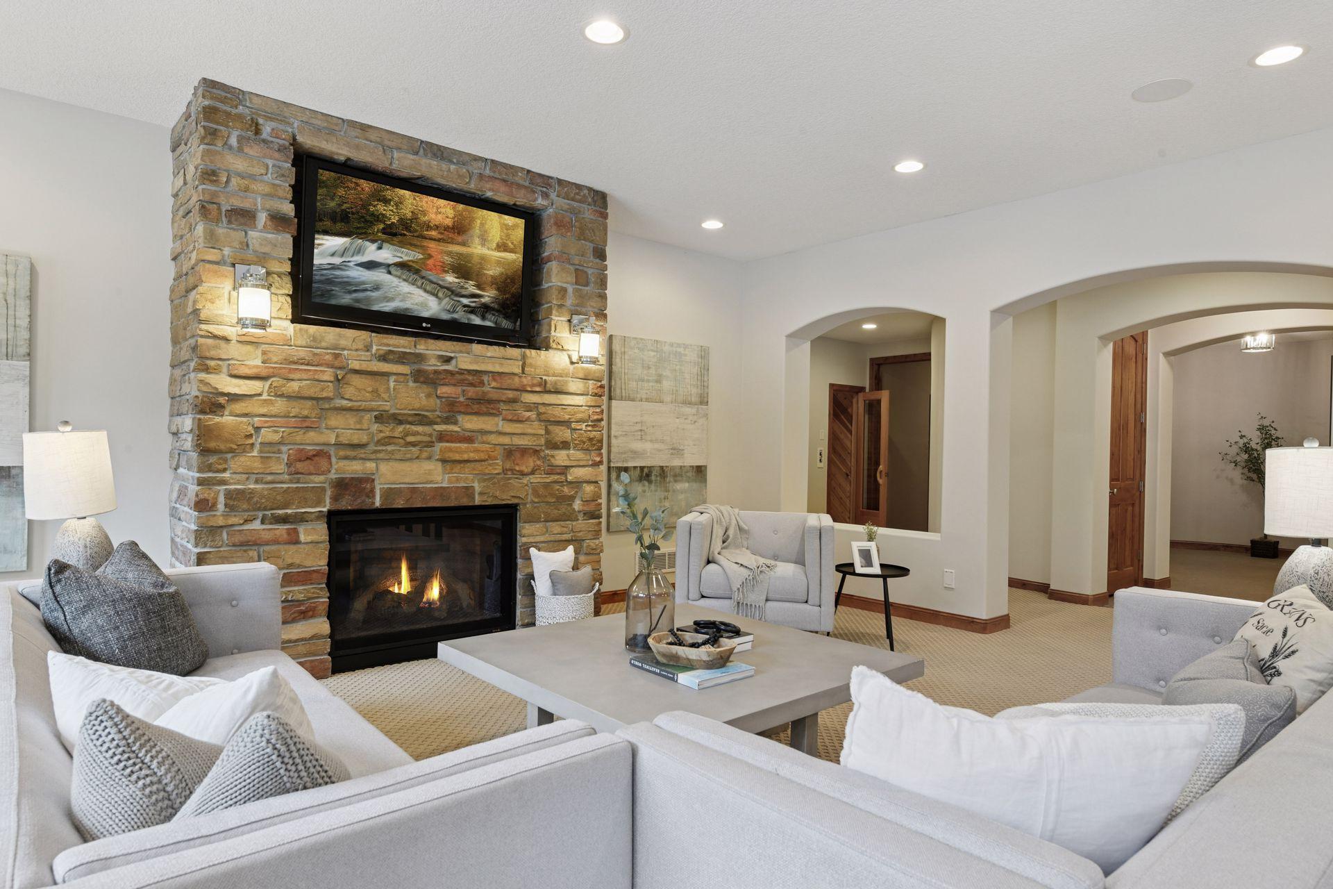 5912 Vernon Avenue South - Spacecrafting - 0054.jpg