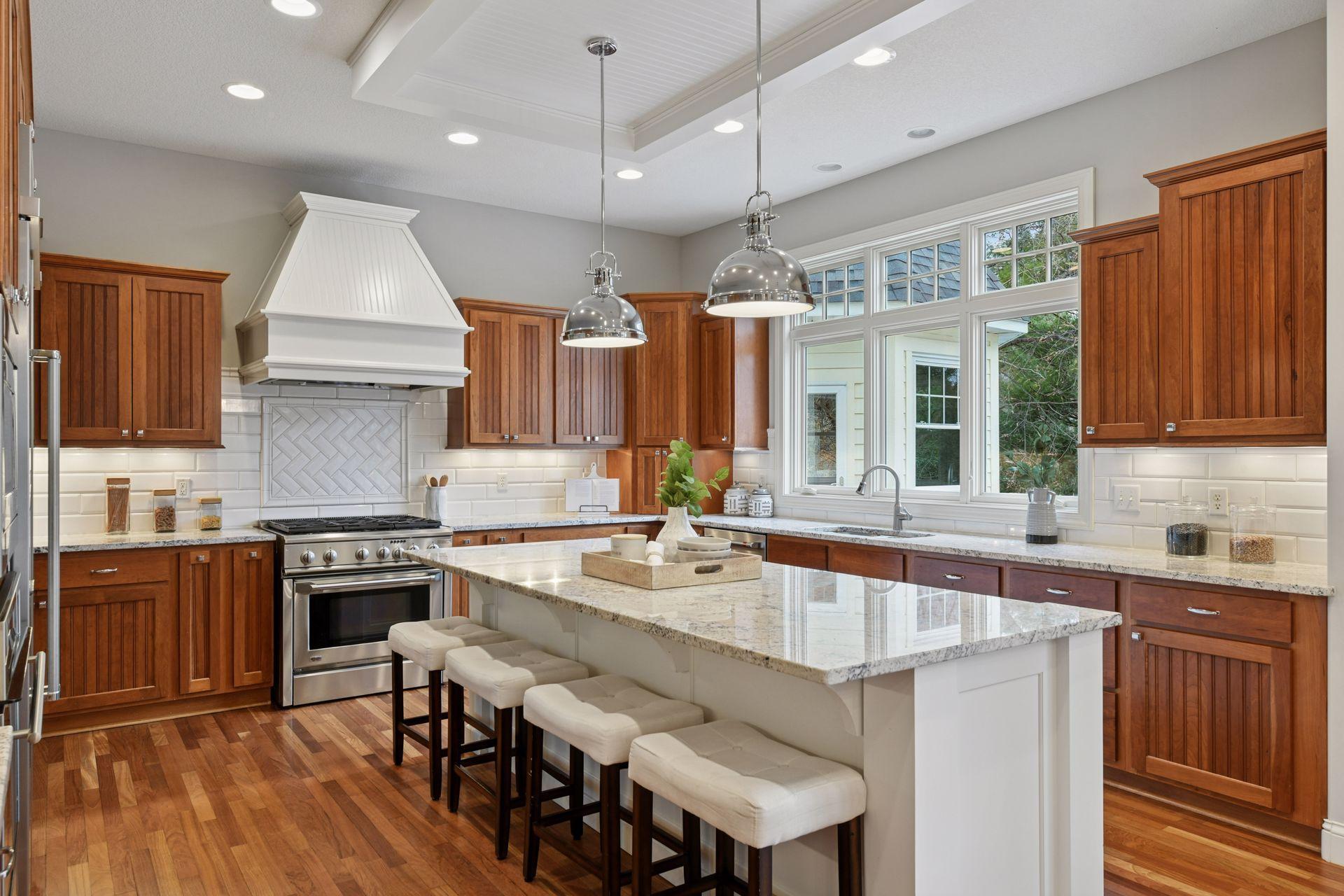 5912 Vernon Avenue South - Spacecrafting - 0020.jpg