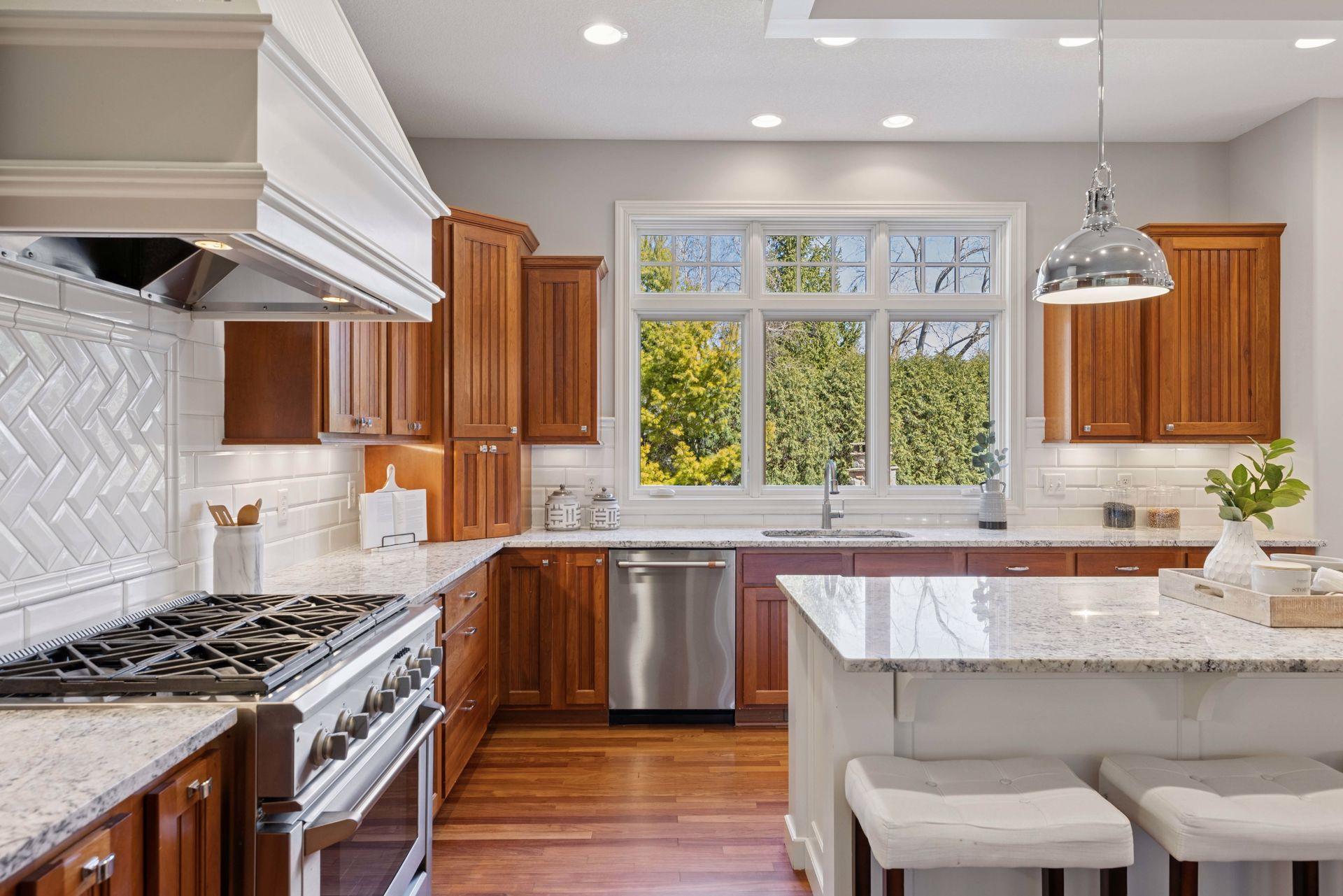 5912 Vernon Avenue South - Spacecrafting - 0092.jpg