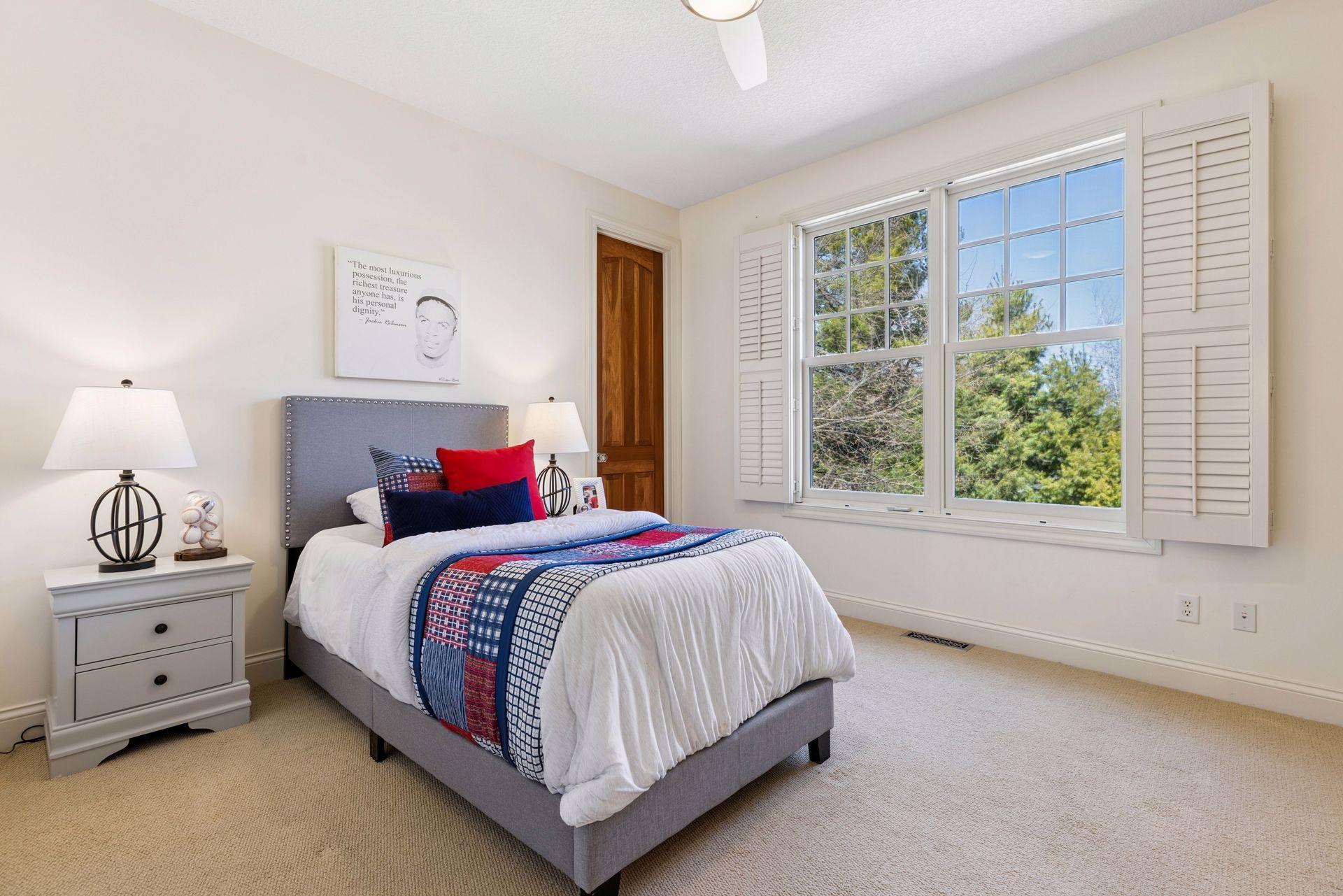 5912 Vernon Avenue South - Spacecrafting - 0123.jpg