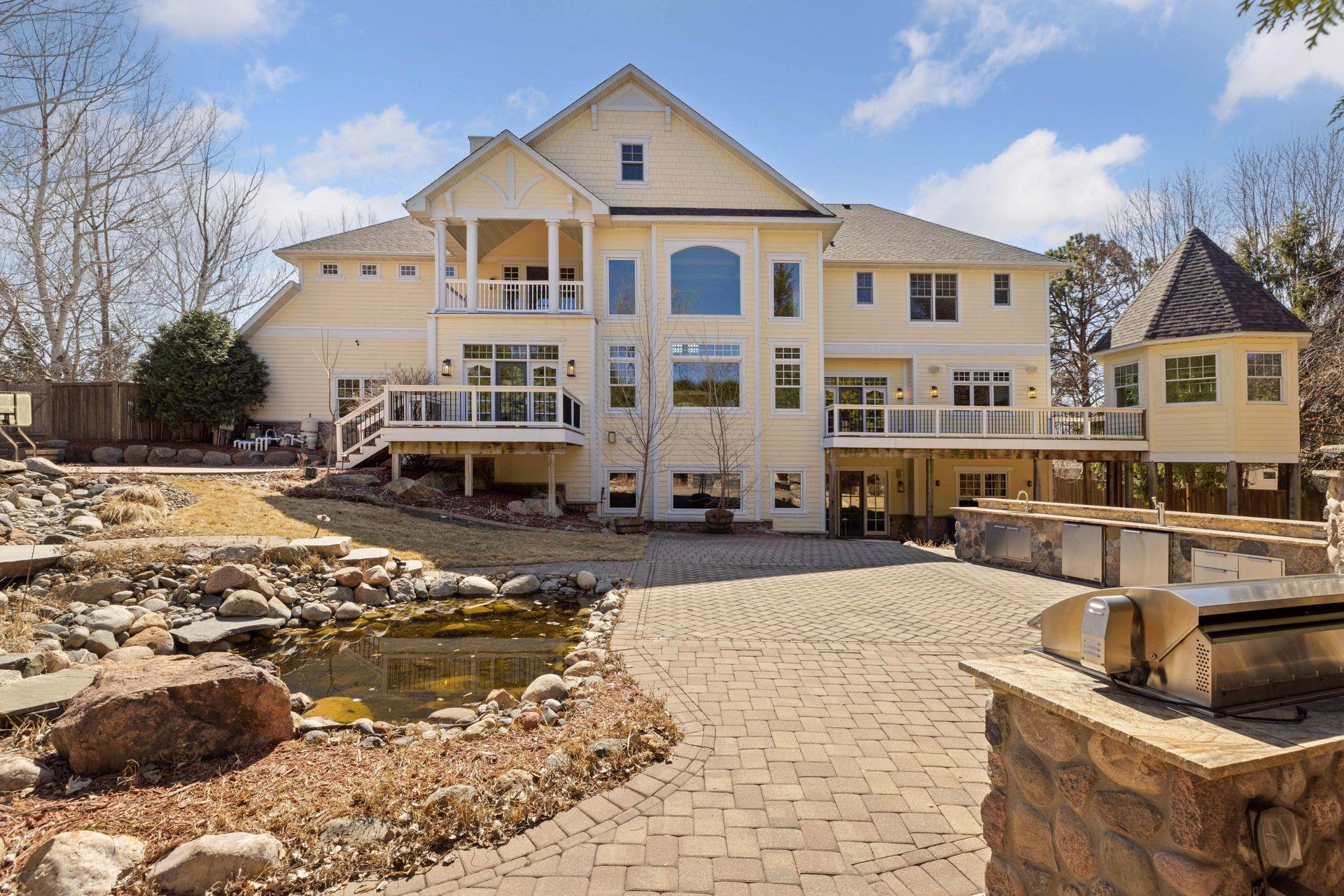 5912 Vernon Avenue South - Spacecrafting - 0169.jpg