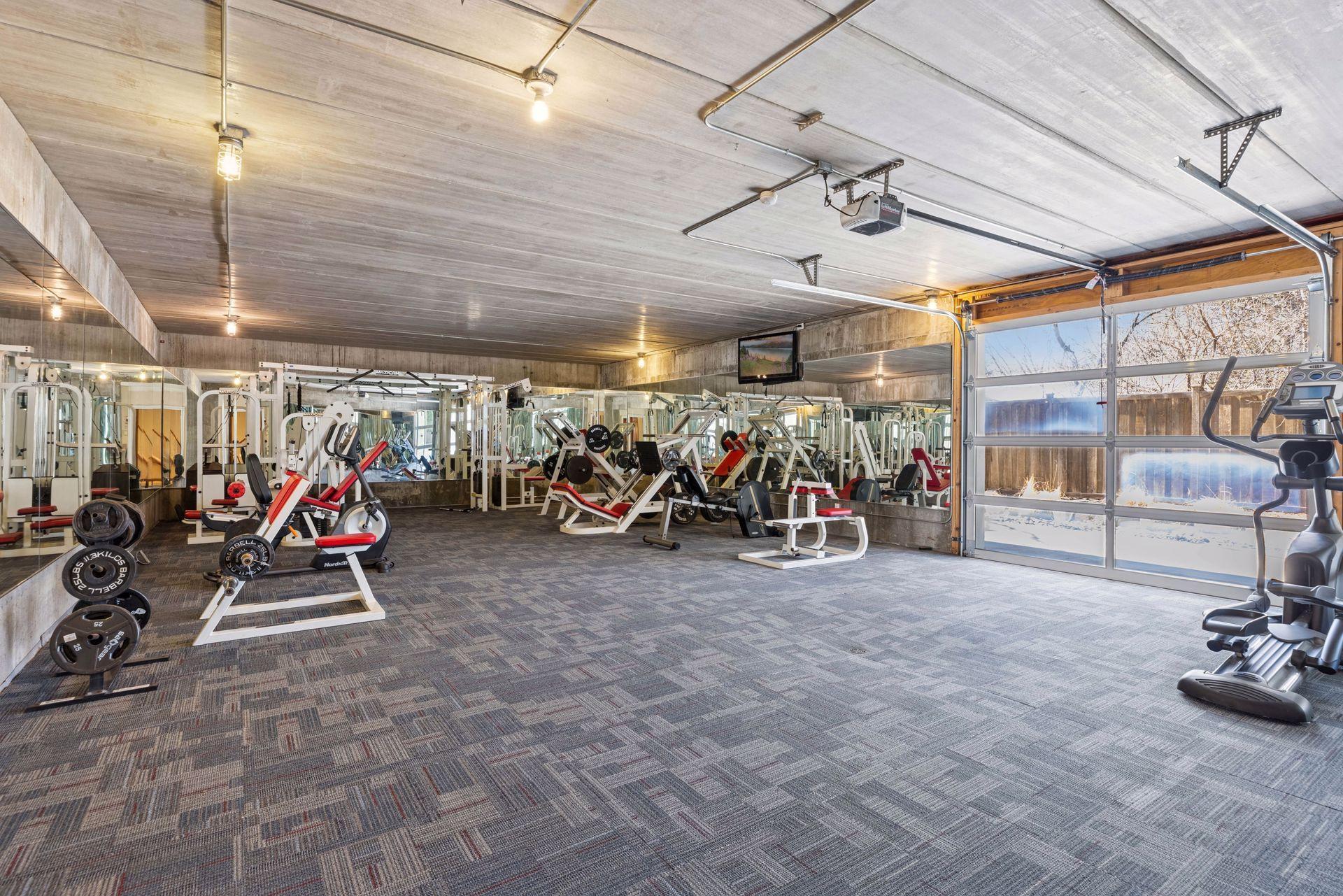 5912 Vernon Avenue South - Spacecrafting - 0157.jpg