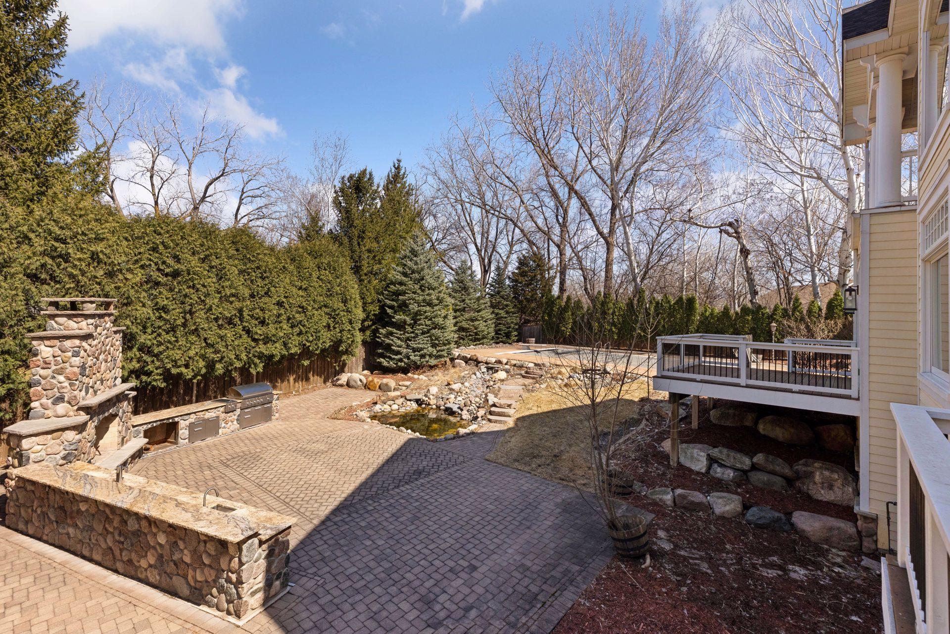 5912 Vernon Avenue South - Spacecrafting - 0163.jpg