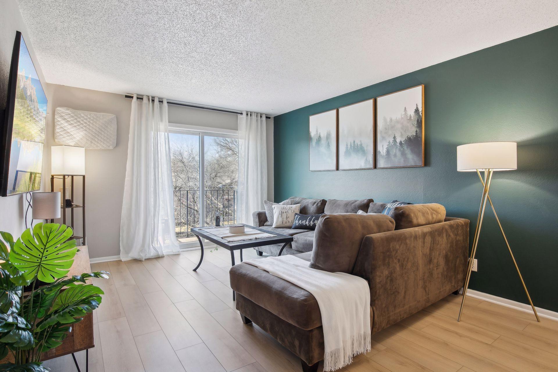 Welcome home to this beautifully updated condo in desirable location for easy commute!