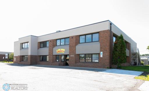 1712 Main Avenue, Fargo, ND 58103
