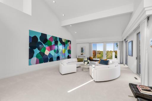 Soaring wall height for private collections