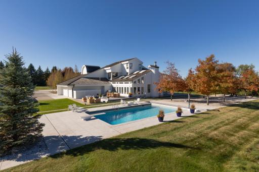 1545 Hunter Drive, Wayzata, MN 55391