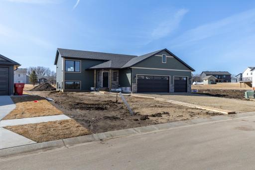 251 Stonelake Drive SE, Rochester, MN 55904