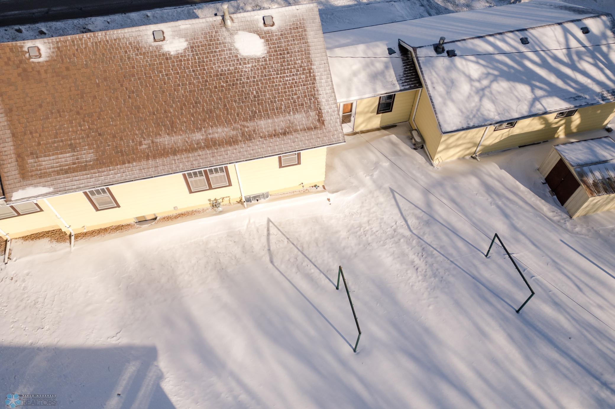 Large 1/4 Acre Yard