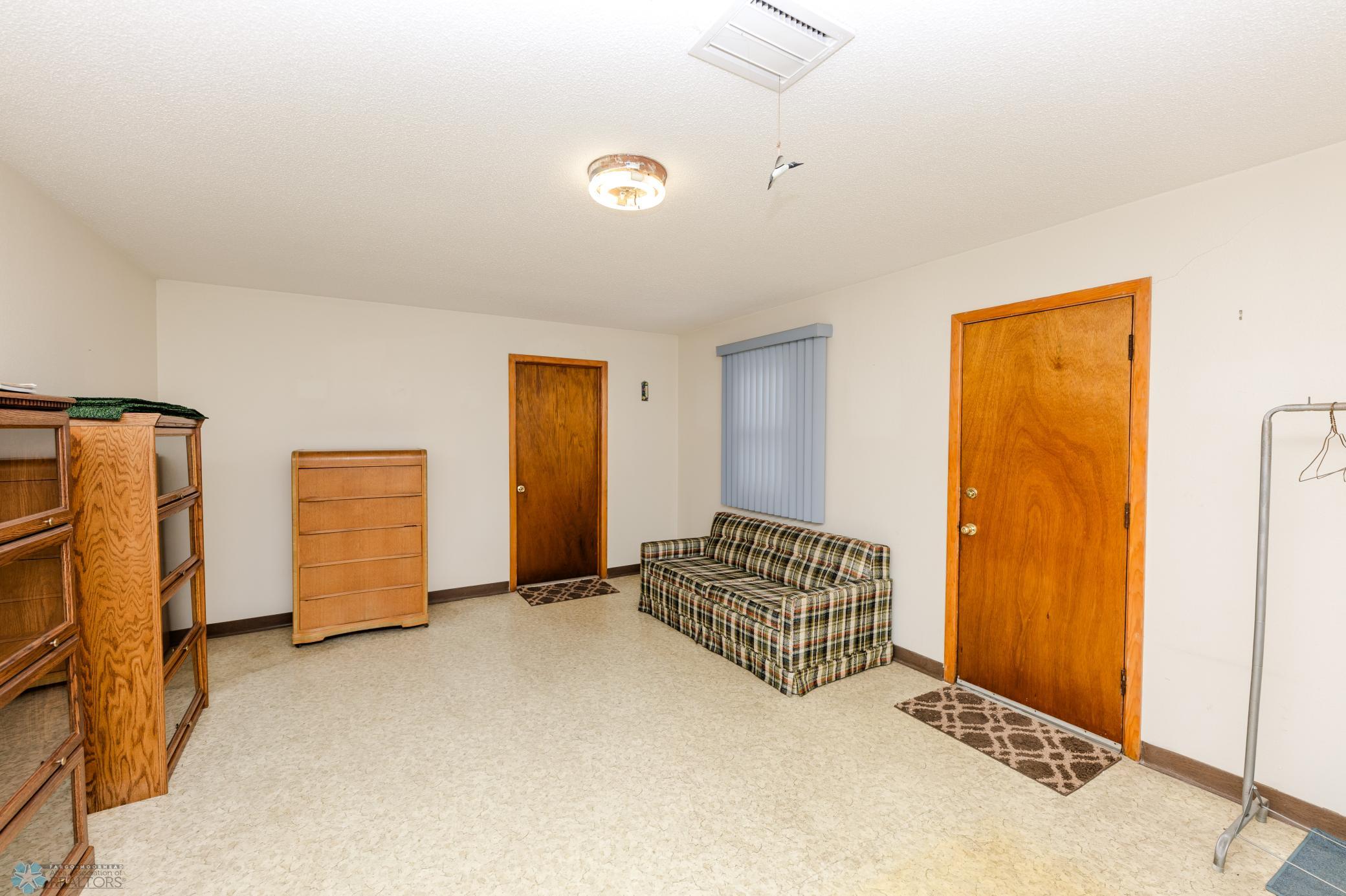 Breezeway to 2 Stall Garage