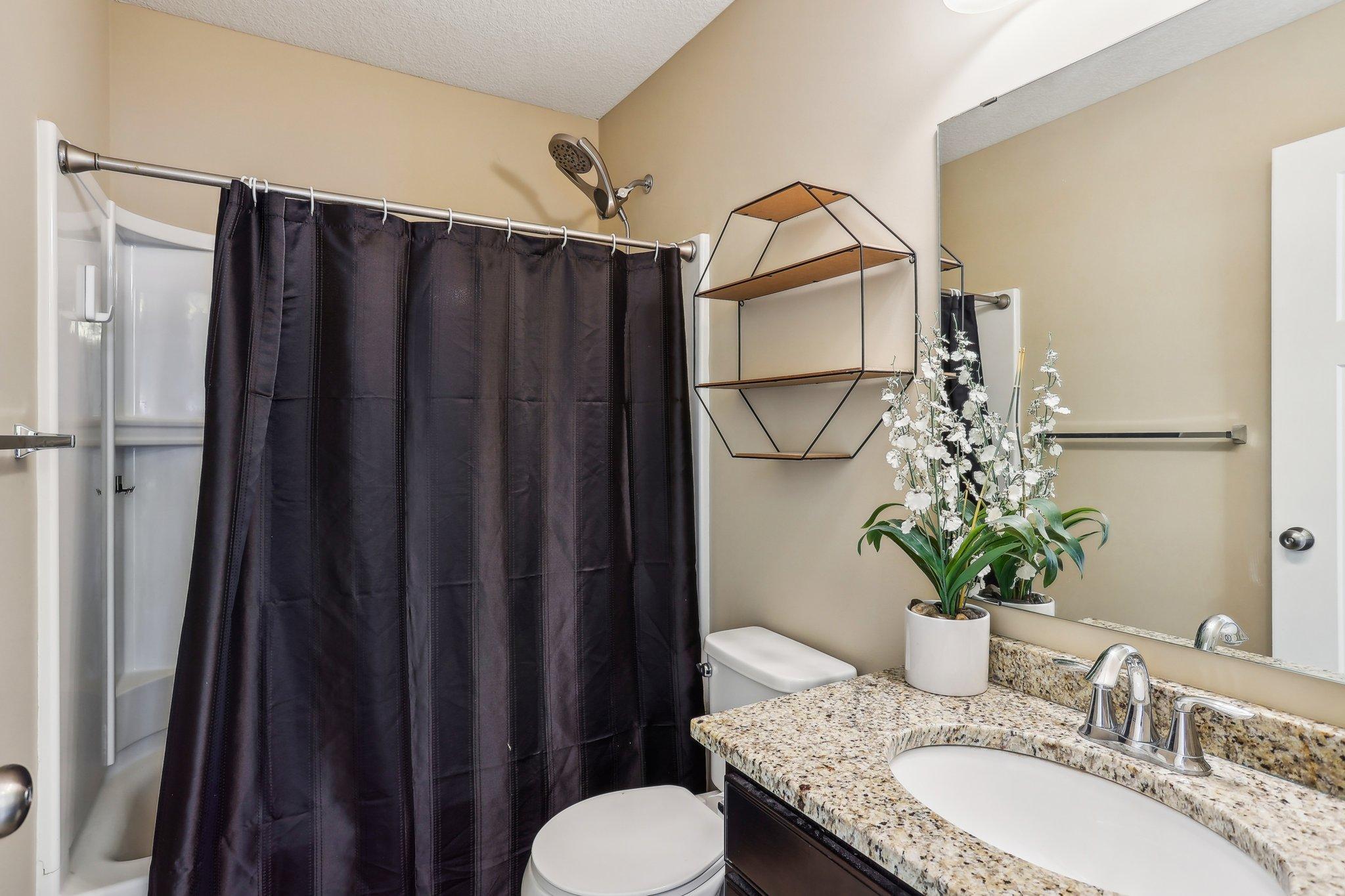 Upstairs Hallway Bathroom