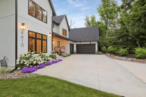 8710Photography-Web-Friendly-4610-Daisy-Circle-Medina-MN-55340-3.jpg