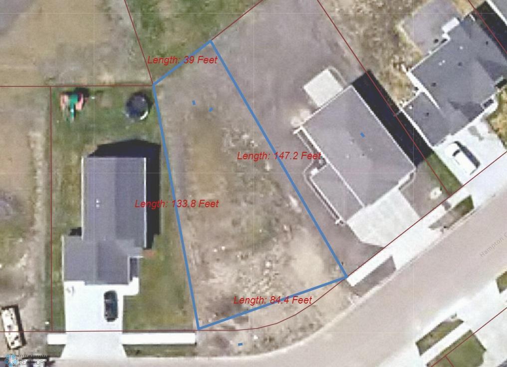 Dimensions were generated using GIS map and are approximate. Front of lot is curved (red line shows property line).