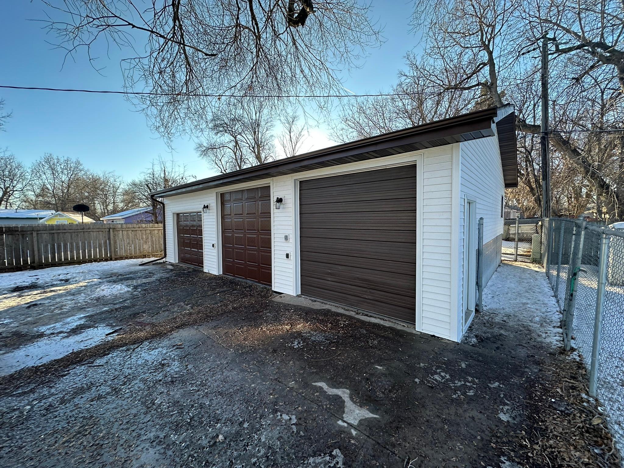 3 Stall Detached Garage