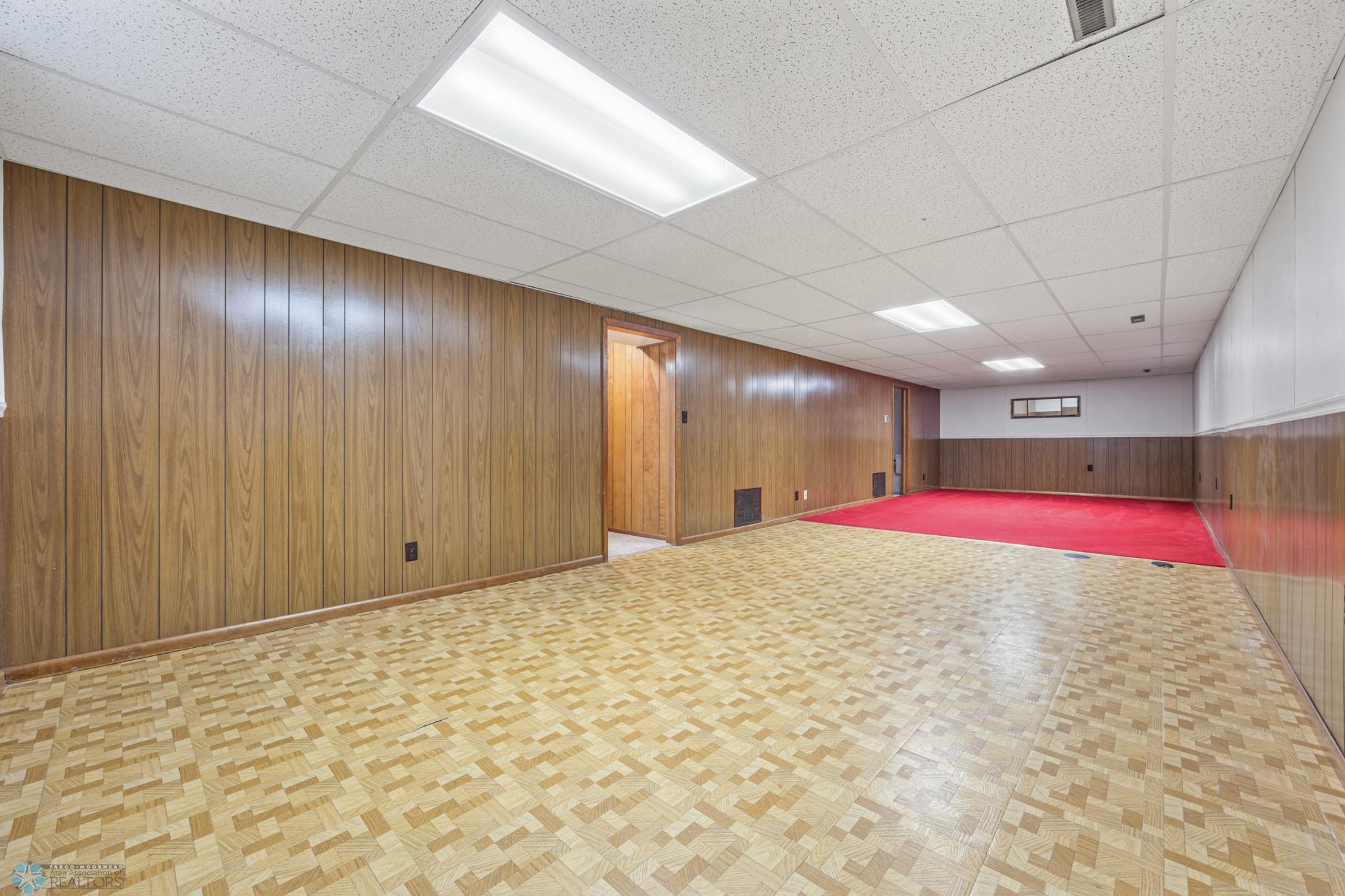 Lower levelFamily room