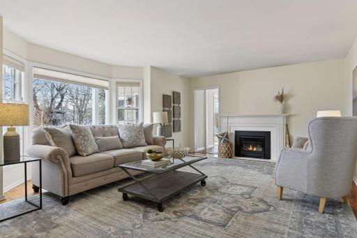 17901 Maple Hill Road, Wayzata, MN 55391