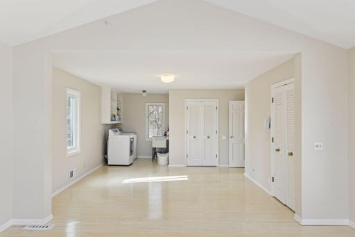 17901 Maple Hill Road, Wayzata, MN 55391