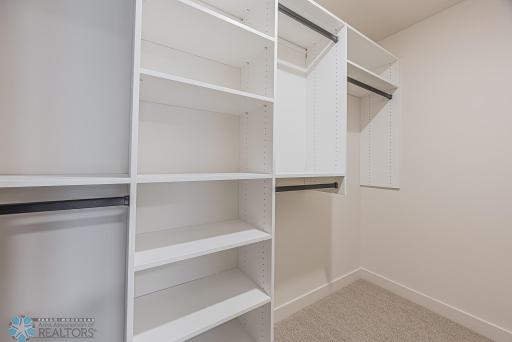 301 25th Avenue E, West Fargo, ND 58078
