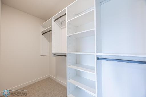 301 25th Avenue E, West Fargo, ND 58078