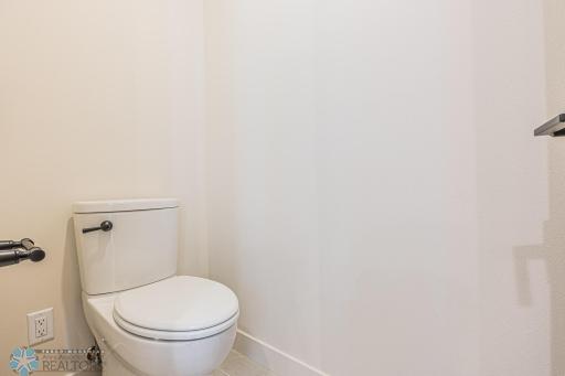 301 25th Avenue E, West Fargo, ND 58078