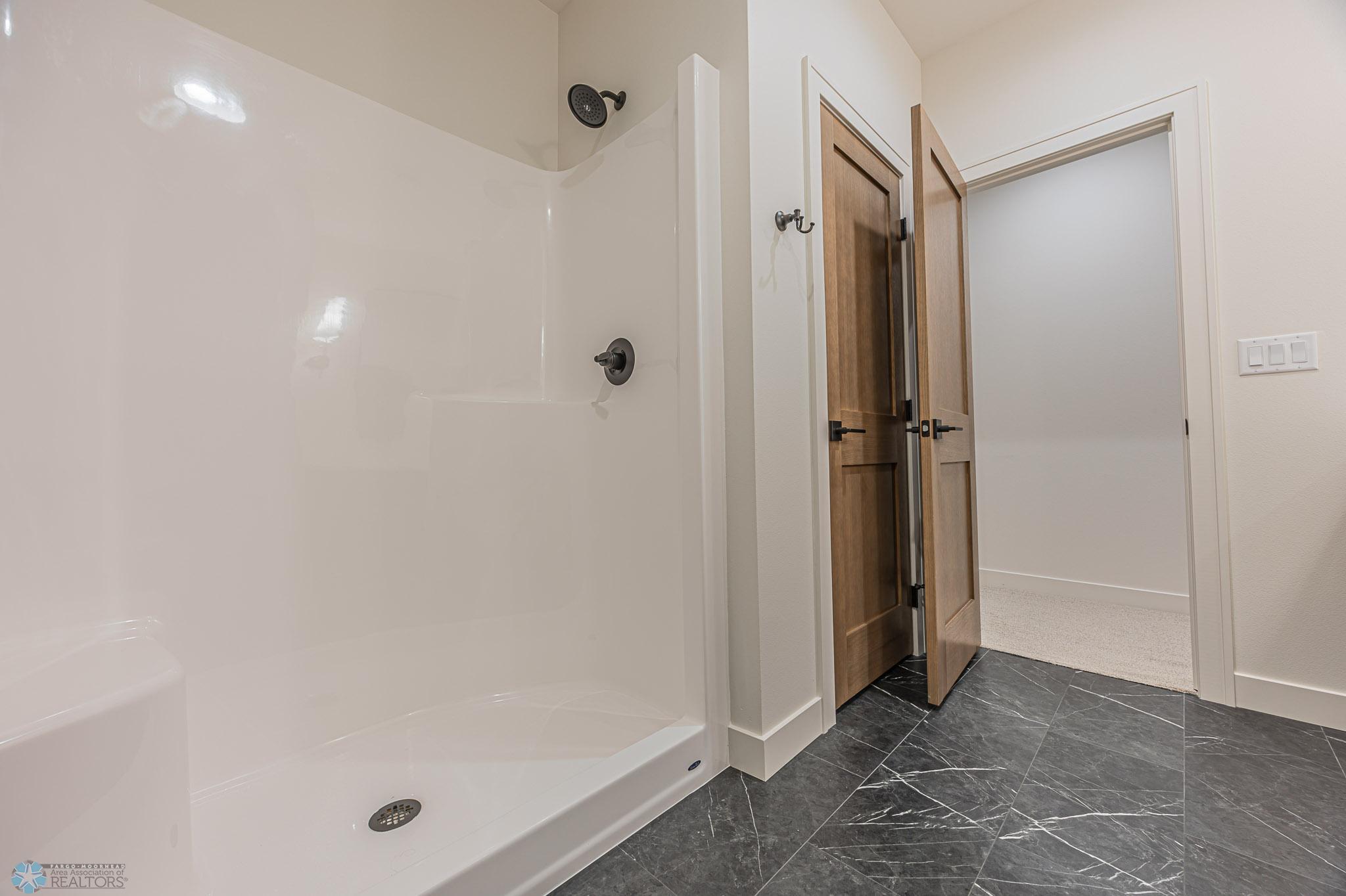 301 25th Ave E West Fargo-63.jpg