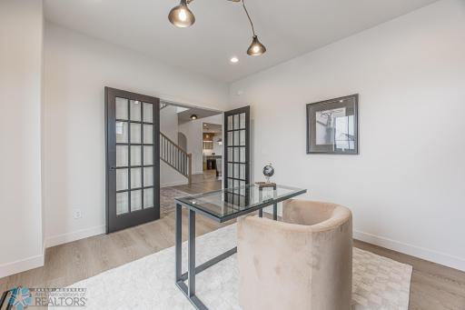301 25th Avenue E, West Fargo, ND 58078