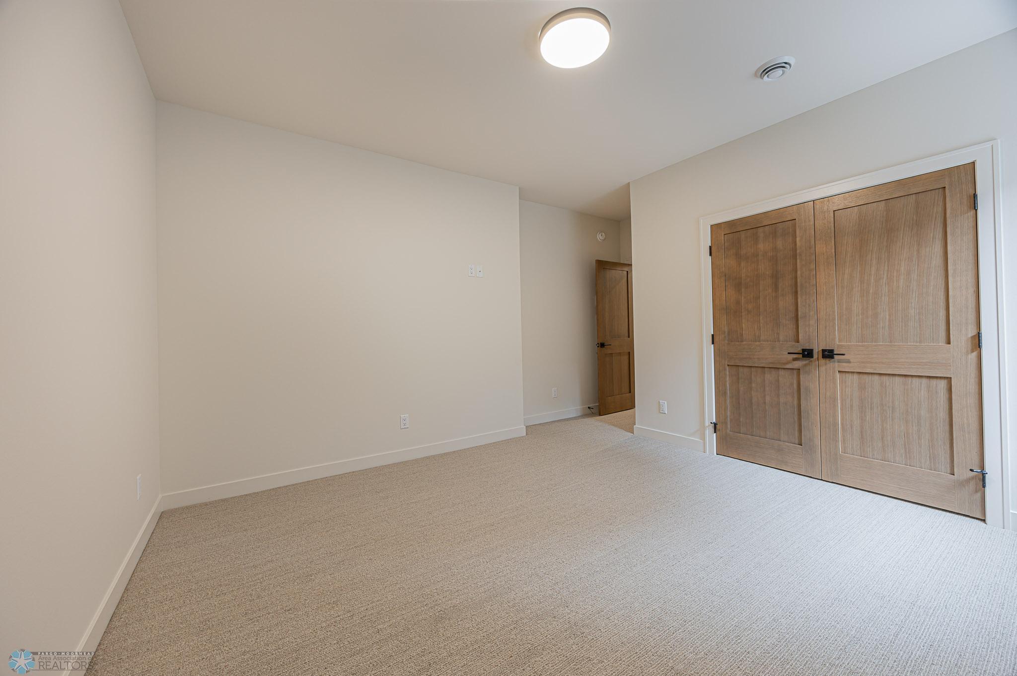 301 25th Ave E West Fargo-65.jpg