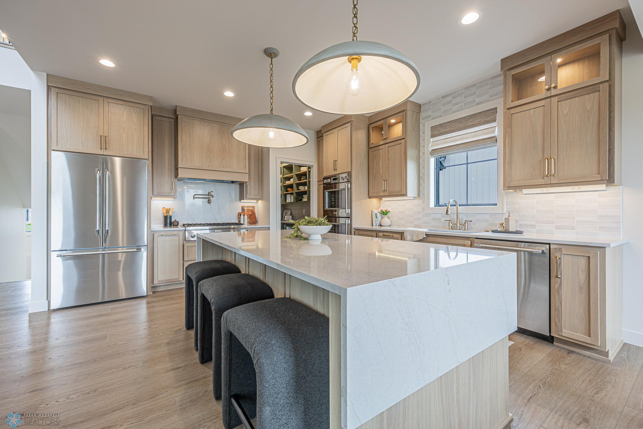 301 25th Ave E West Fargo-10.jpg