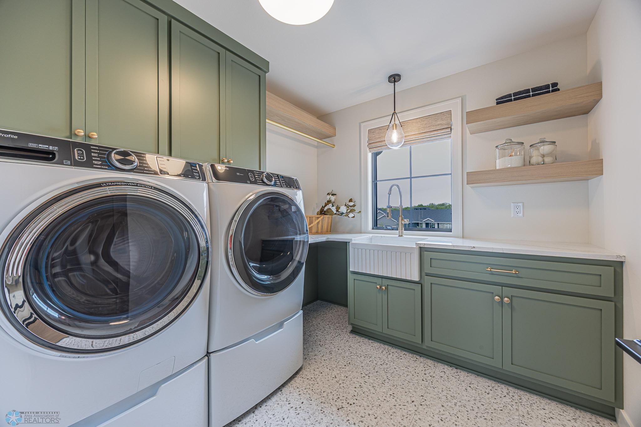 301 25th Ave E West Fargo-39.jpg