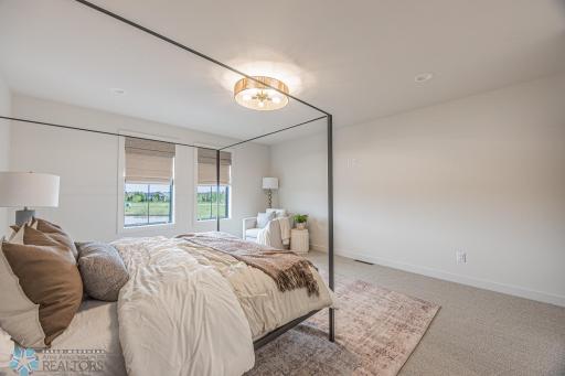 301 25th Avenue E, West Fargo, ND 58078