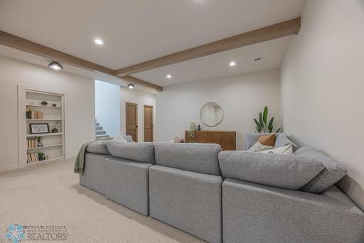 301 25th Avenue E, West Fargo, ND 58078