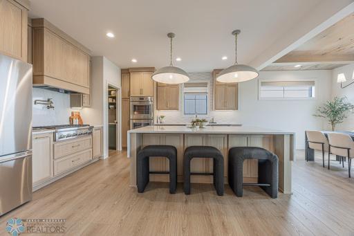 301 25th Avenue E, West Fargo, ND 58078