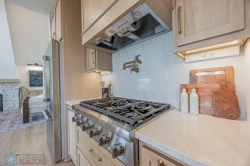 301 25th Avenue E, West Fargo, ND 58078