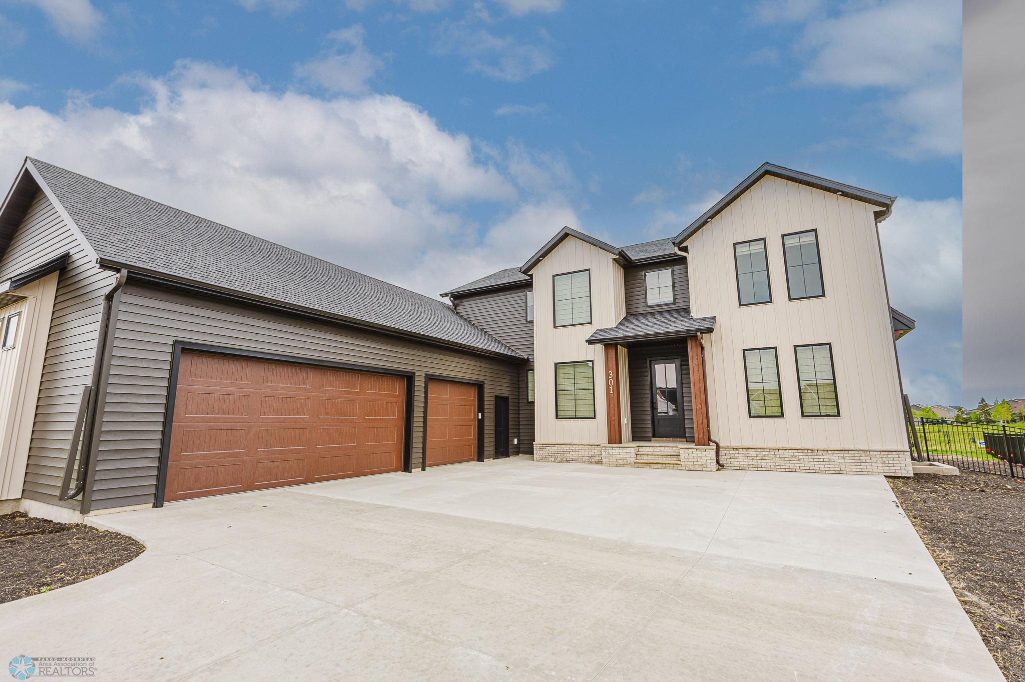 301 25th Ave E West Fargo-79.jpg