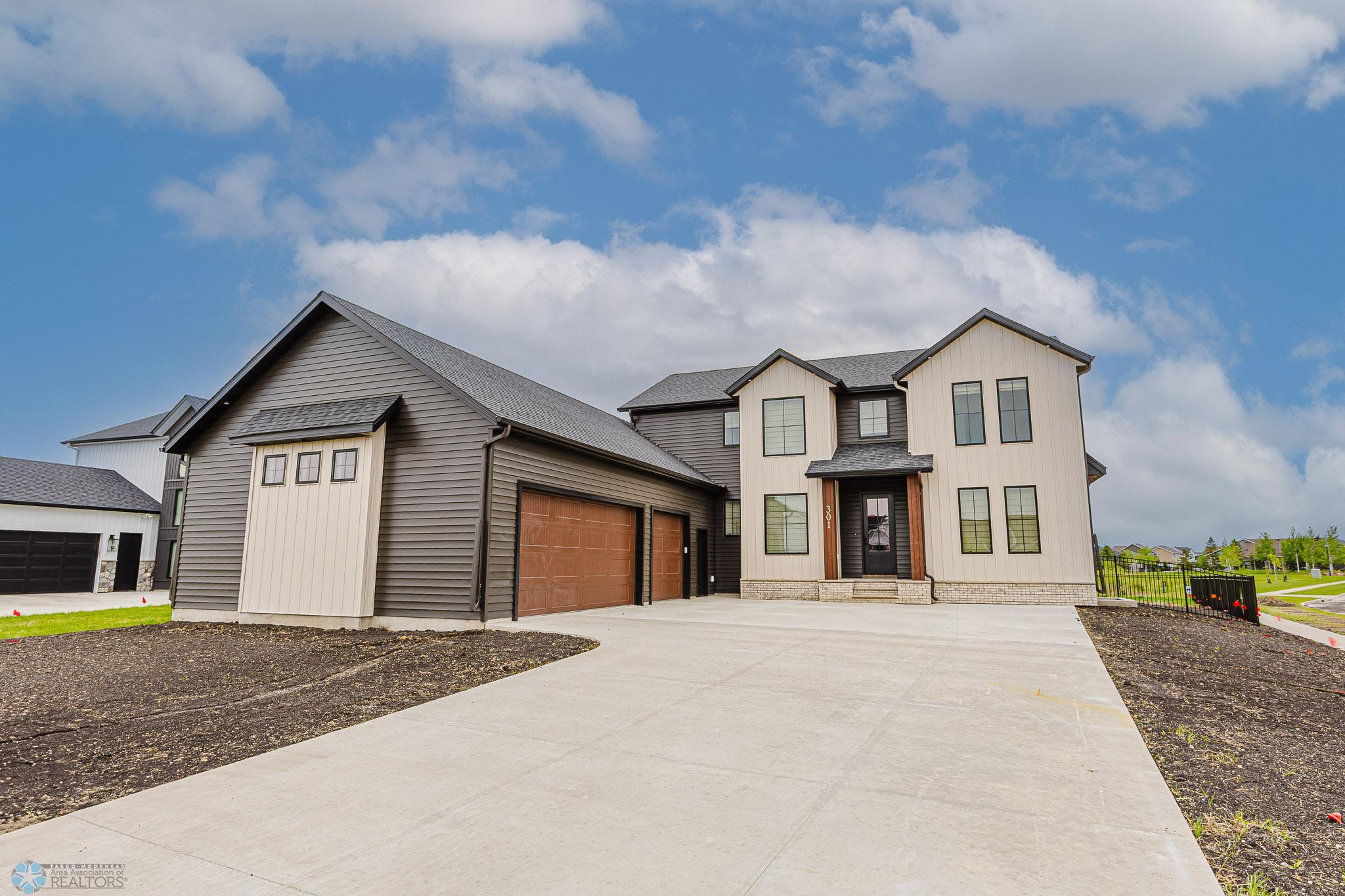 301 25th Ave E West Fargo-80.jpg