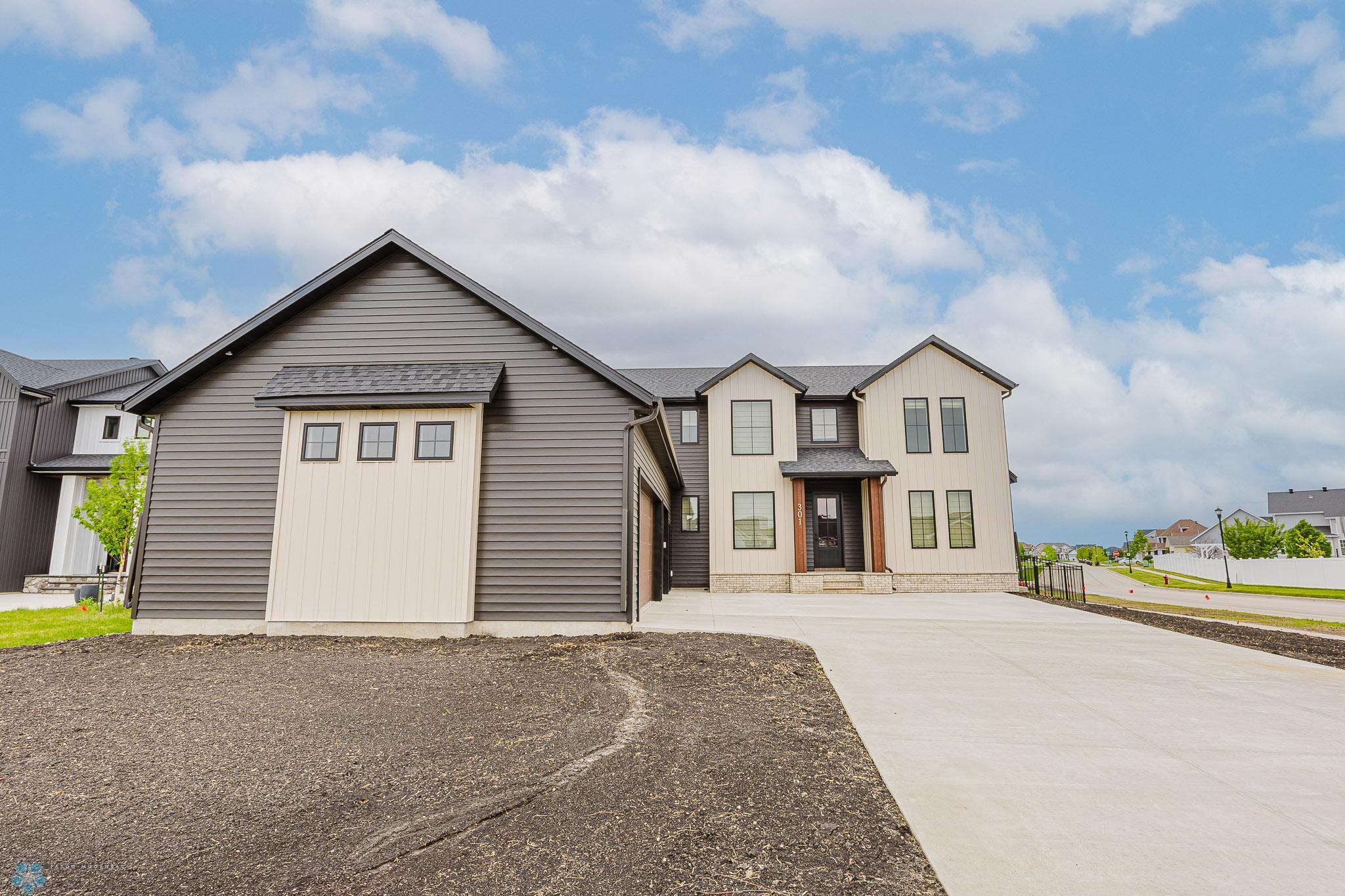 301 25th Ave E West Fargo-81.jpg