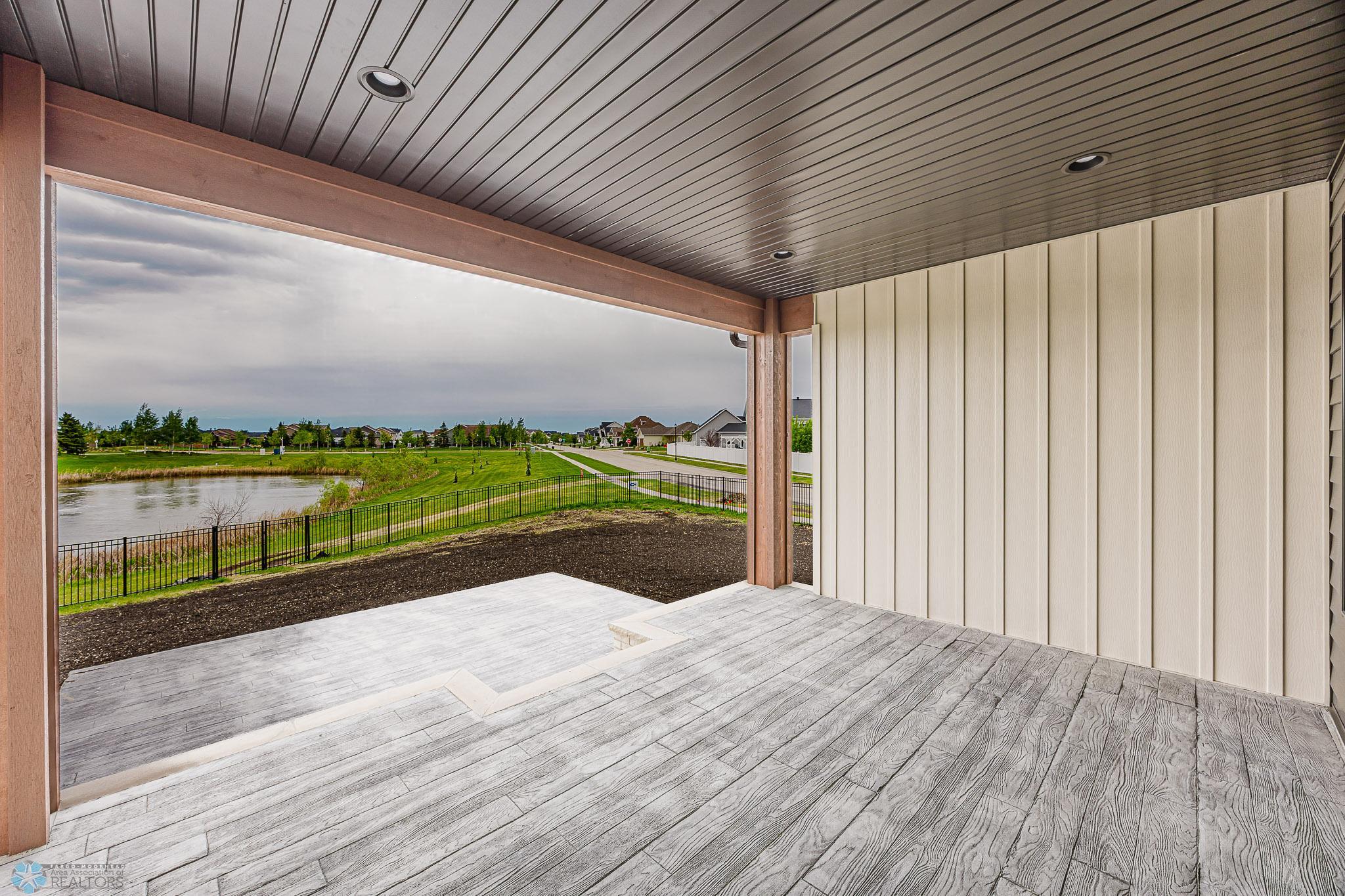301 25th Ave E West Fargo-68.jpg