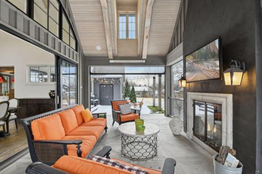 3 Season Porch with Phantom Screen