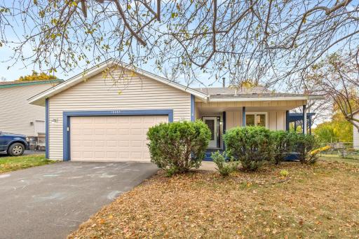 Photo for 10485 Lee Drive, Eden Prairie, MN 55347 - listing #6655520 10485 Lee Drive, Eden Prairie, MN 55347