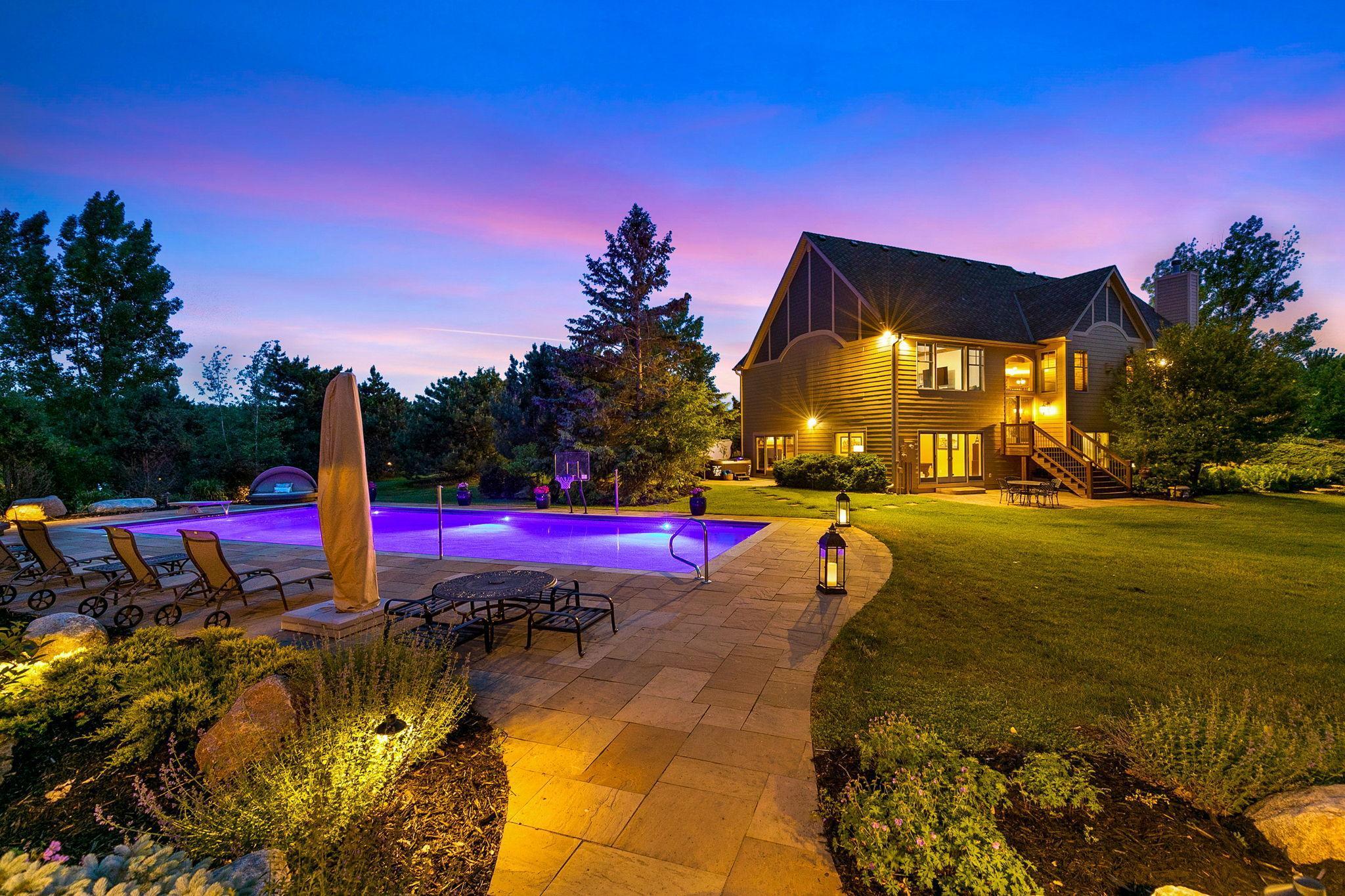 Enjoy these delightful evening views of the private paradise!