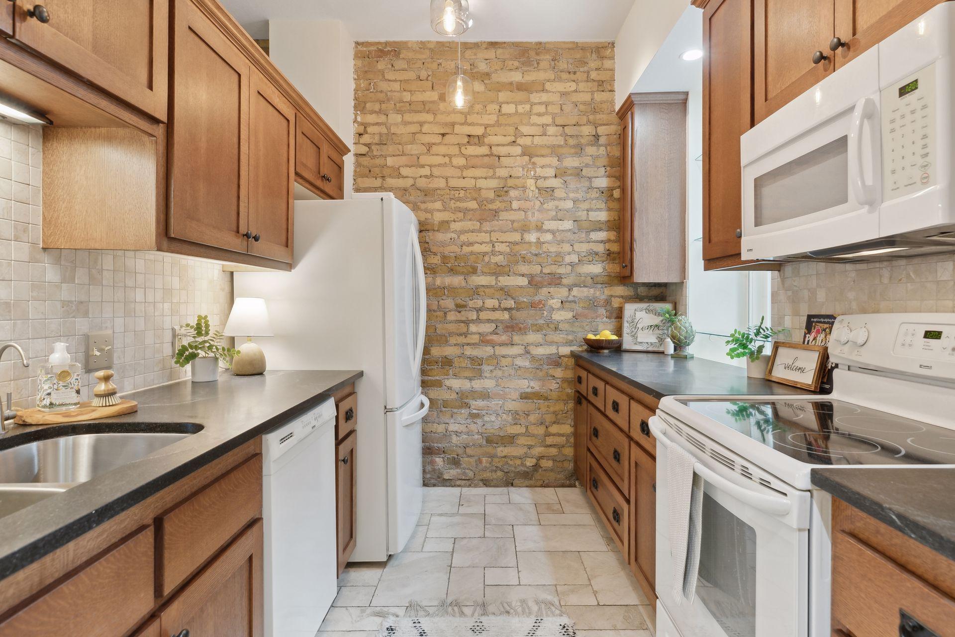 Sunny kitchen with in-floor heat