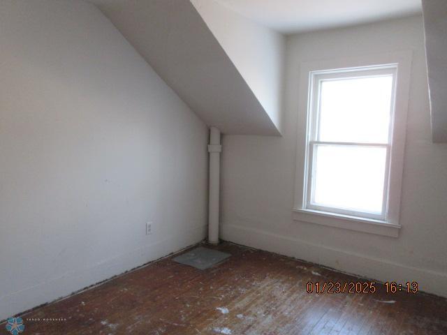 Upper Bedroom 2