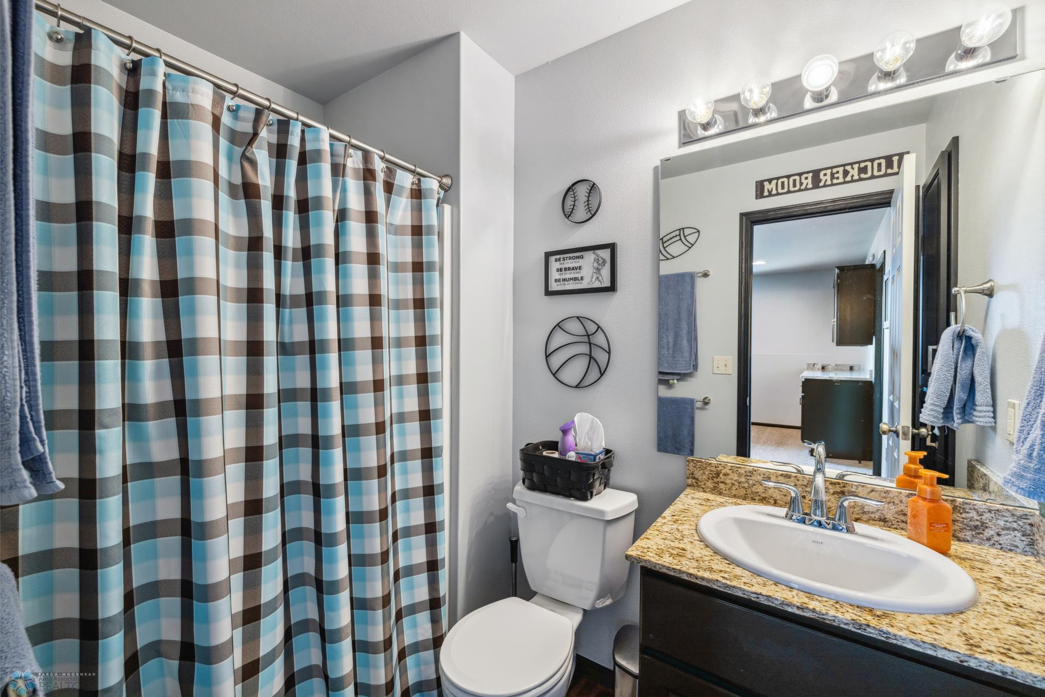 Lower Level Bath