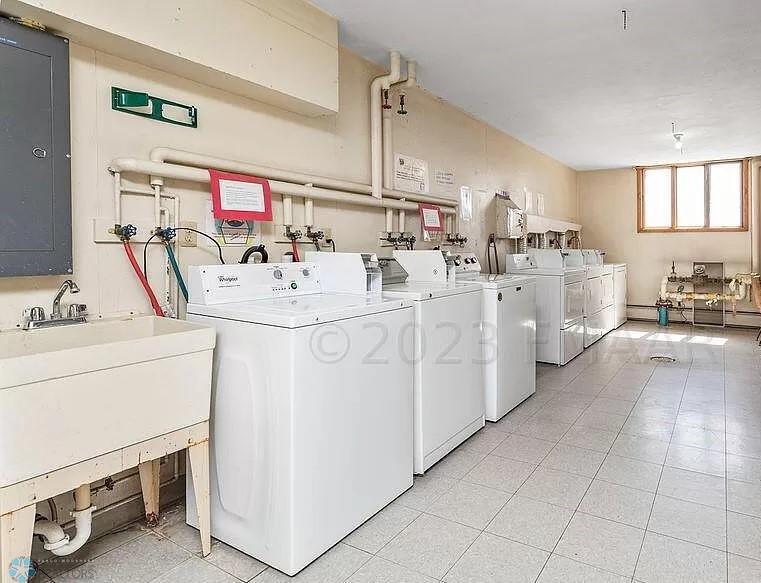 Community laundry.jpg