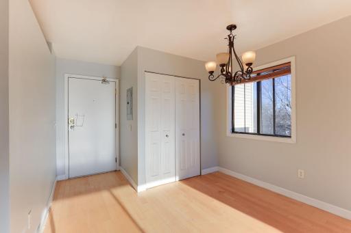 3-web-or-mls-7412-72nd-Ln-N-319-Gold15-03.jpg